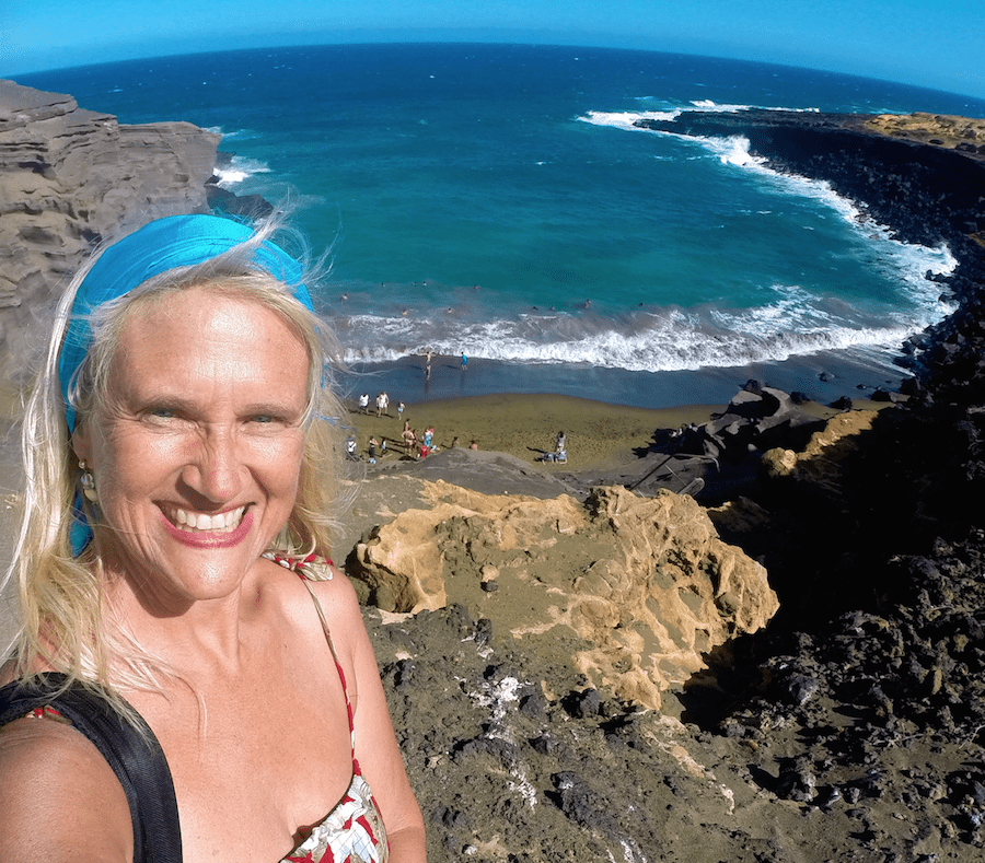 woman in hawaii in front of ocean